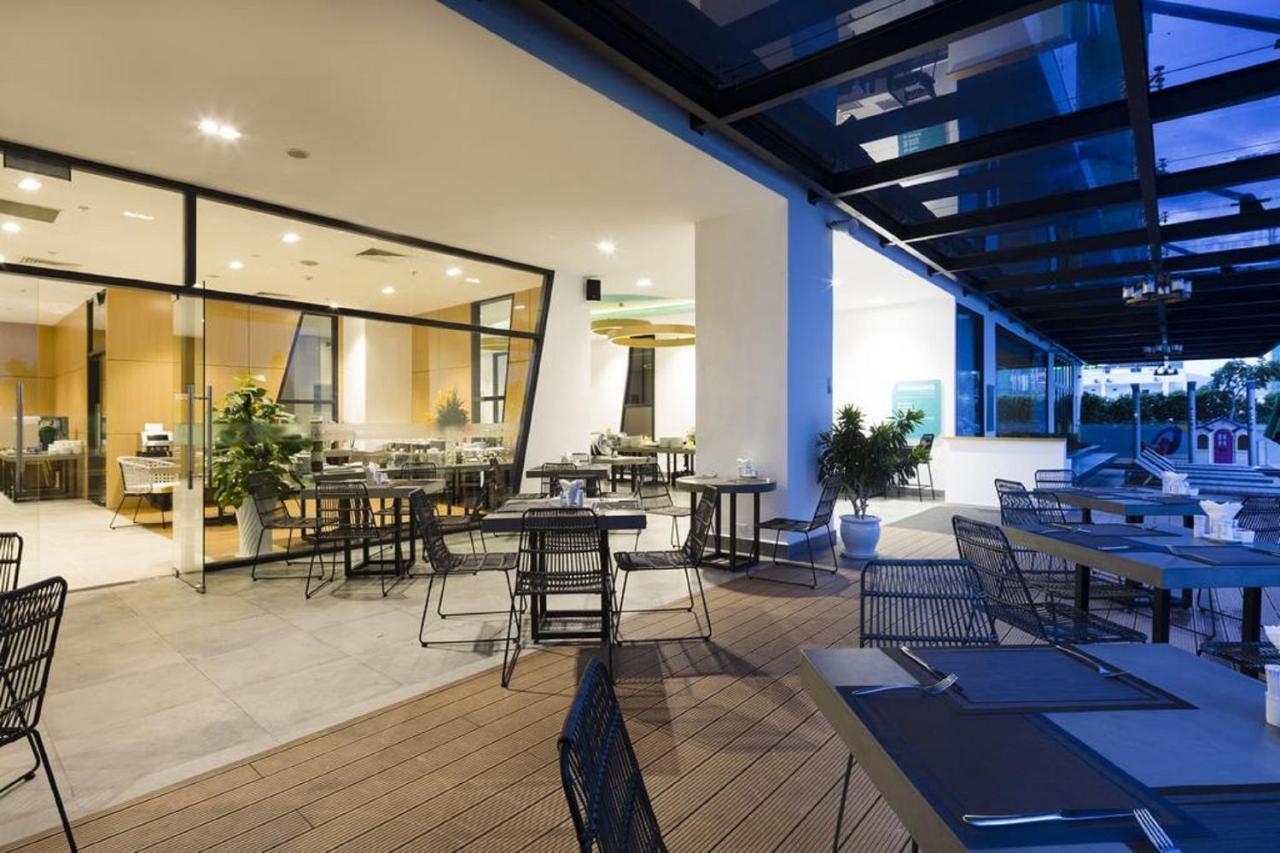 Parama Apartments Balcony Beachfront Nha Trang Luaran gambar