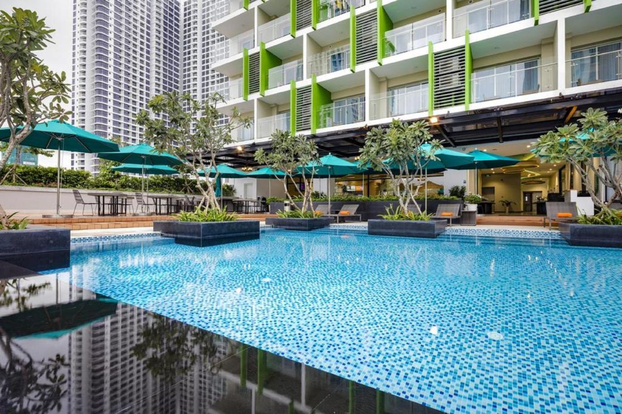 Parama Apartments Balcony Beachfront Nha Trang Luaran gambar